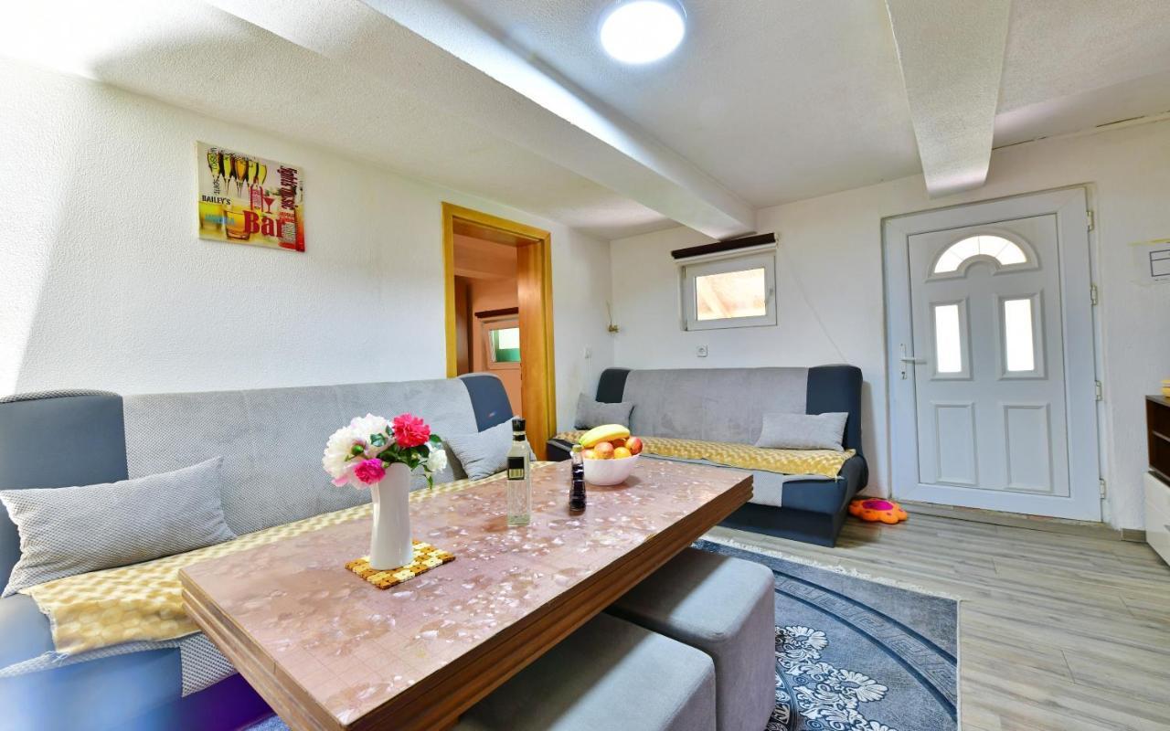 House Luna Rakovica Exteriér fotografie